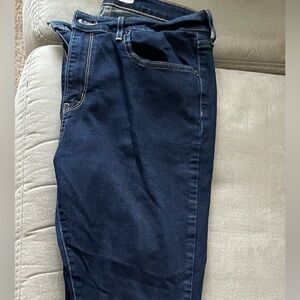 Levi Ladies Jeans